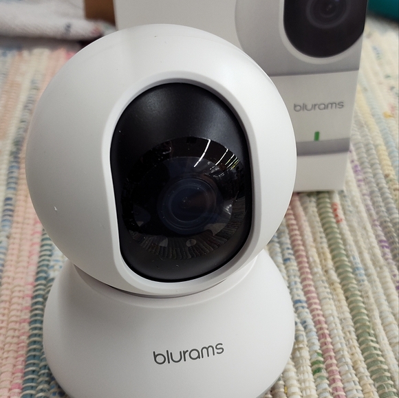 NWT!! Blurams Security Camera - Picture 4 of 10